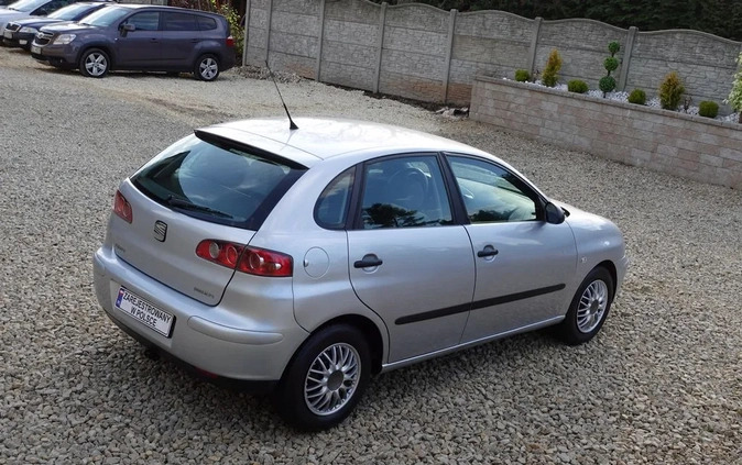 Seat Ibiza cena 9499 przebieg: 167000, rok produkcji 2004 z Pasym małe 92